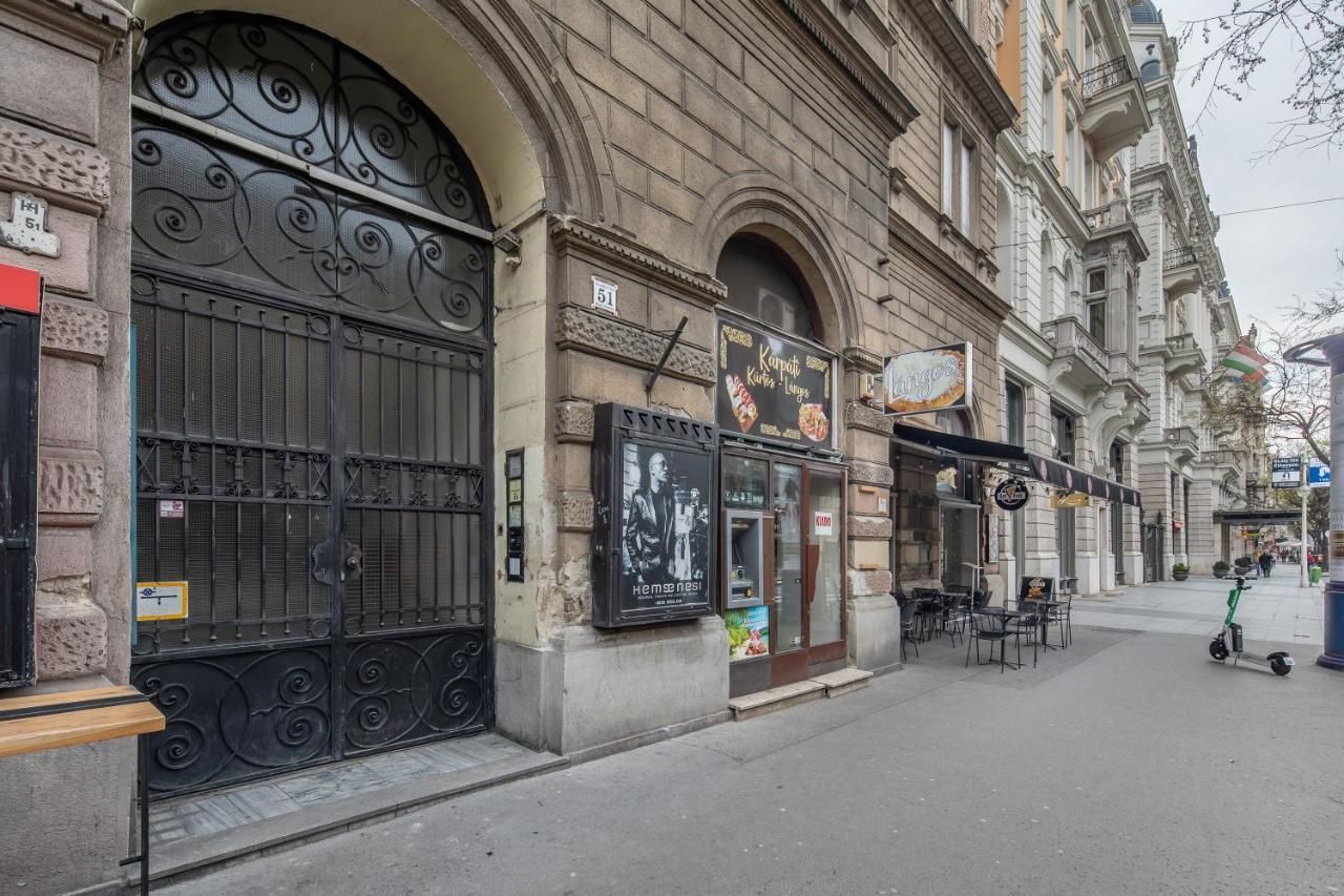 Central New Cozy Budapesta Exterior foto